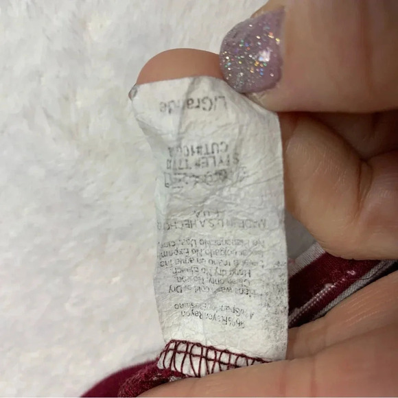 Lovely Souls size large top lace shoulders burgundy/white stripes side tie - Picture 6 of 7